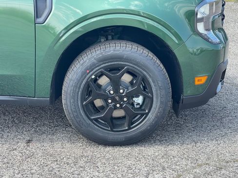 New 2025 Ford Maverick XLT image 17