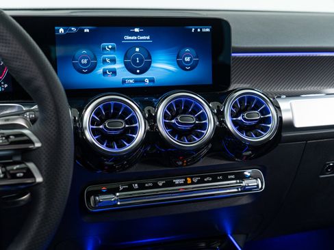 New 2026 Mercedes-Benz GLB 35 AMG 4MATIC image 19