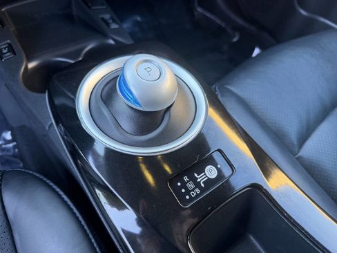 Used 2016 Nissan Leaf SL w/ Premium Package image 21