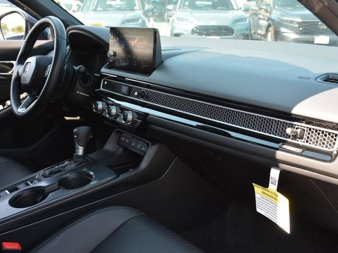 Used 2025 Honda Civic Sport Touring image 21