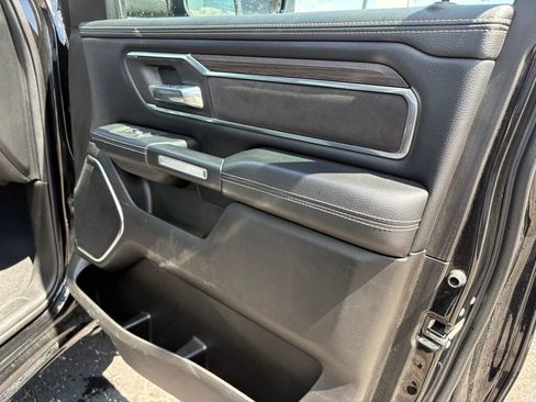 Used 2025 RAM 1500 Laramie AWD/4WD image 11