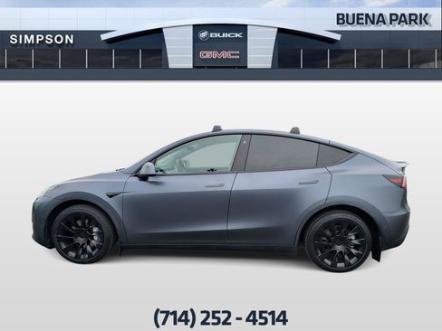 Used 2020 Tesla Model Y Long Range image 5