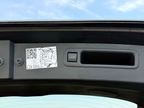 Used 2022 Toyota Highlander Platinum image 60