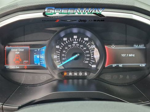 Used 2018 Ford Edge Titanium w/ Equipment Group 301A FWD image 17