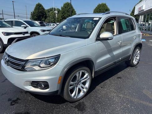 Used 2012 Volkswagen Tiguan SEL AWD/4WD image 7