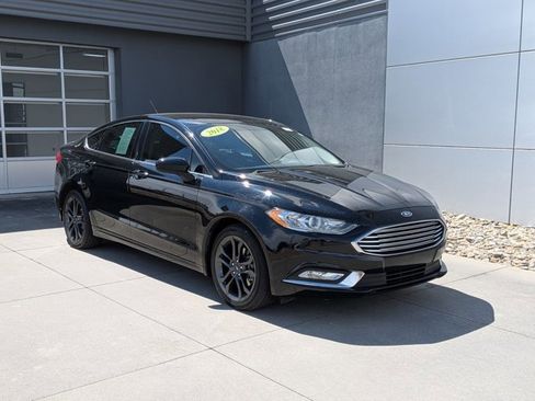 Certified 2018 Ford Fusion SE w/ Equipment Group 201A image 1