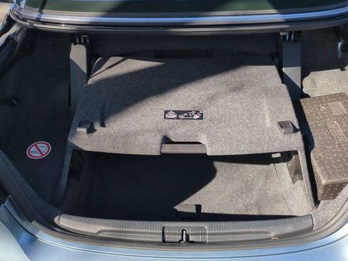 Used 2015 Volkswagen Eos Executive image 12