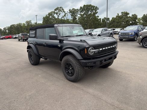 Certified 2024 Ford Bronco Wildtrak AWD/4WD image 4