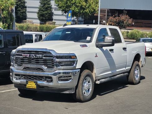New 2026 RAM 2500 Tradesman AWD/4WD image 7