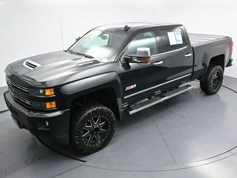 Used 2019 Chevrolet Silverado 2500 LTZ w/ Duramax Plus Package AWD/4WD image 40