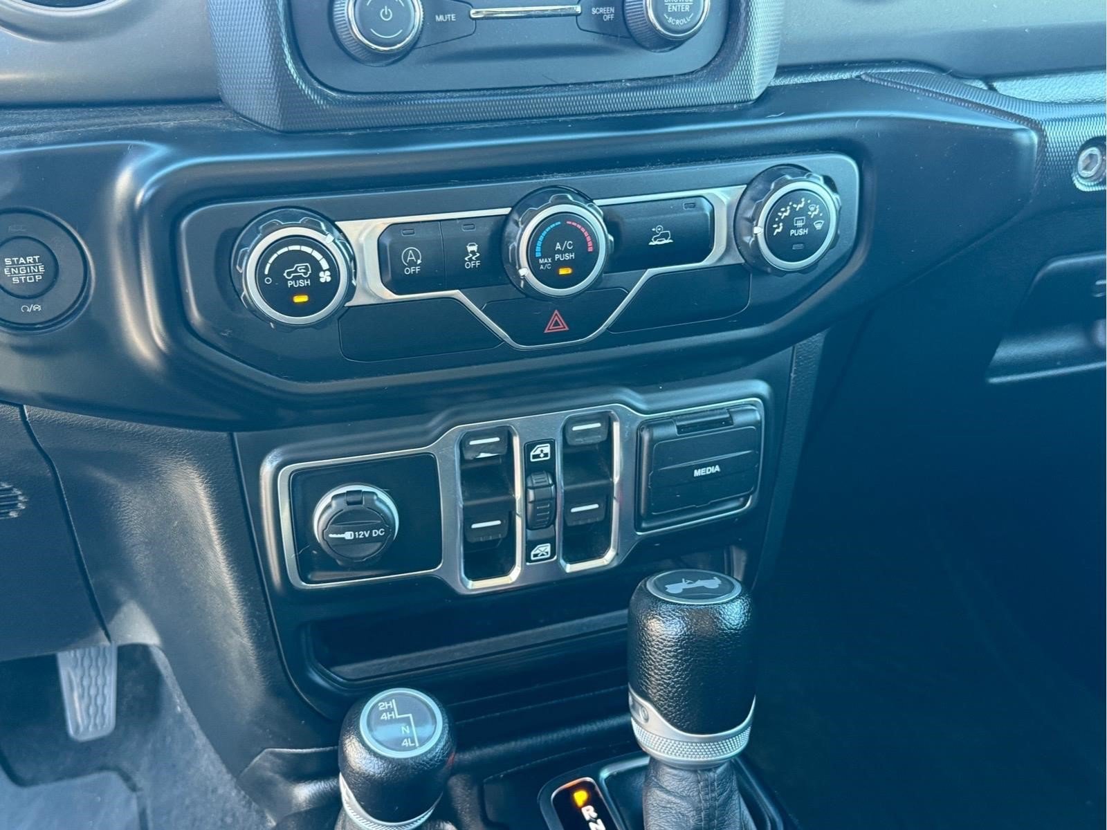 Used 2021 Jeep Wrangler Unlimited Sport AWD/4WD image 29