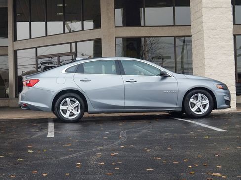 Used 2024 Chevrolet Malibu LT FWD image 4