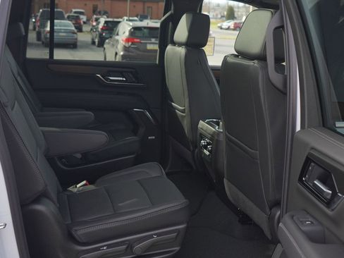 New 2026 GMC Yukon XL Denali w/ Sun & Power Step Package image 29