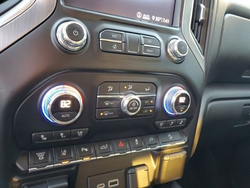 Used 2020 GMC Sierra 3500 Denali w/ Denali Ultimate Package image 23