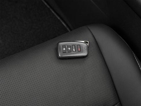 Used 2022 Lexus RX 350L Luxury w/ Accessory Package (Z1) FWD image 39