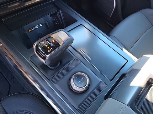 New 2025 GMC Hummer EV 3X w/ LPO, Sport Package image 19