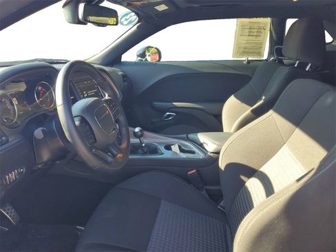 Used 2023 Dodge Challenger R/T image 9