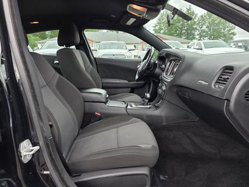 Used 2021 Dodge Charger SXT w/ Blacktop Package RWD image 26