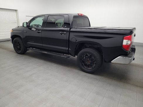 Used 2017 Toyota Tundra SR5 image 3