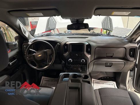 Used 2024 Chevrolet Silverado 3500 W/T image 12