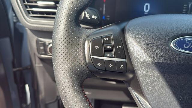 Used 2024 Ford Escape ST-Line AWD/4WD image 16