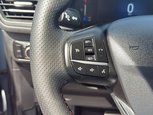 Used 2024 Ford Escape ST-Line image 16