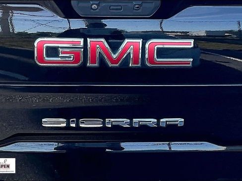 Used 2020 GMC Sierra 1500 SLT RWD image 8