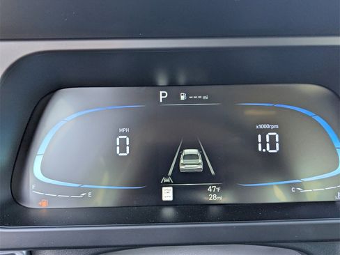 Certified 2026 Hyundai Elantra Sport image 12