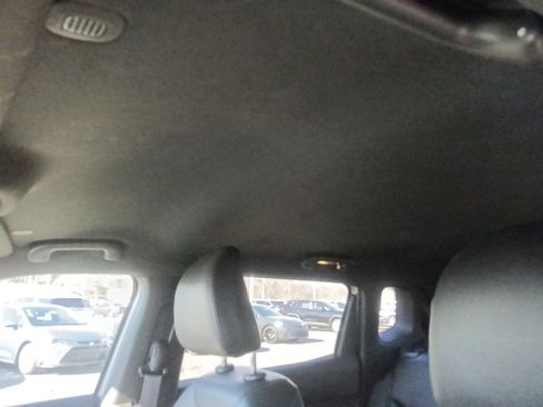 Used 2024 Jeep Compass Limited image 14