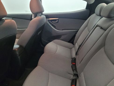 Used 2016 Hyundai Elantra SE FWD image 18