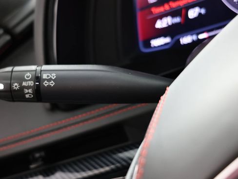 Used 2022 Chevrolet Corvette Stingray Premium Conv w/ Z51 Performance Package image 24