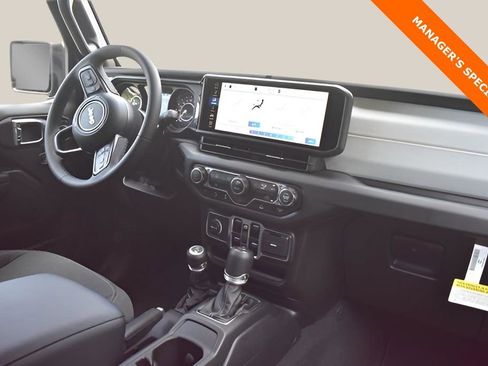 New 2025 Jeep Gladiator Sport image 17