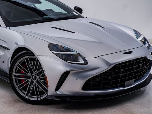 New 2026 Aston Martin V8 Vantage S image 4