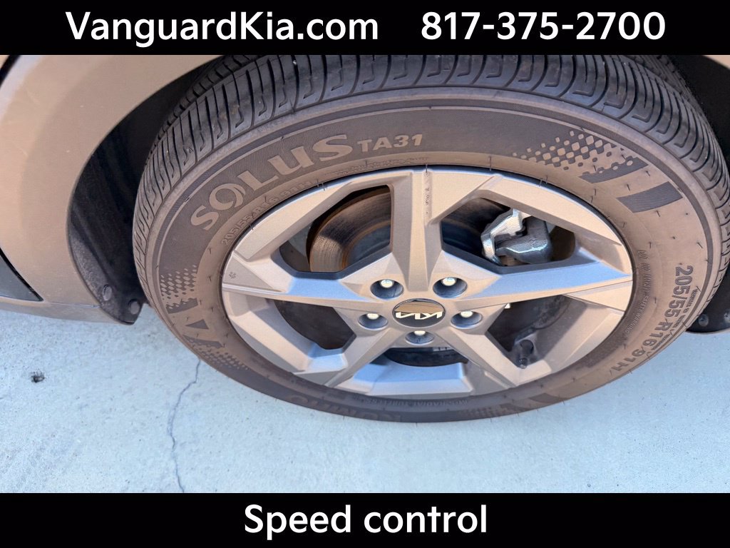 Certified 2025 Kia K4 FWD image 9