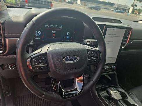 Used 2024 Ford Ranger Lariat w/ FX4 Off-Road Package AWD/4WD image 13