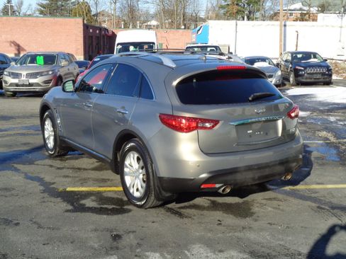 Used 2013 INFINITI FX37 AWD w/ Premium Pkg image 3