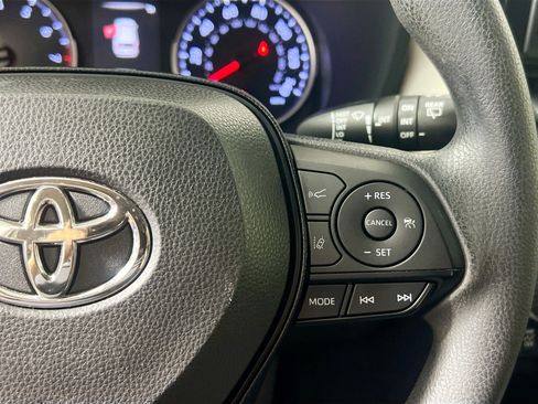 Used 2019 Toyota RAV4 XLE FWD image 19