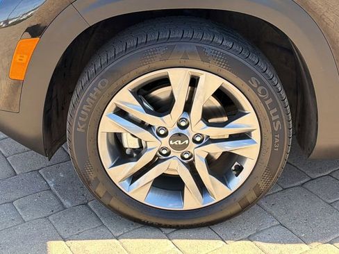 Used 2022 Kia Seltos S image 9