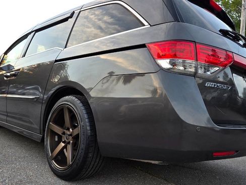 Used 2014 Honda Odyssey Touring Elite image 11