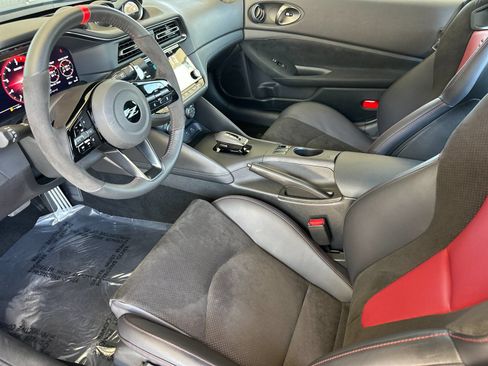 Used 2026 Nissan Z NISMO w/ Floor Mat Package RWD image 11