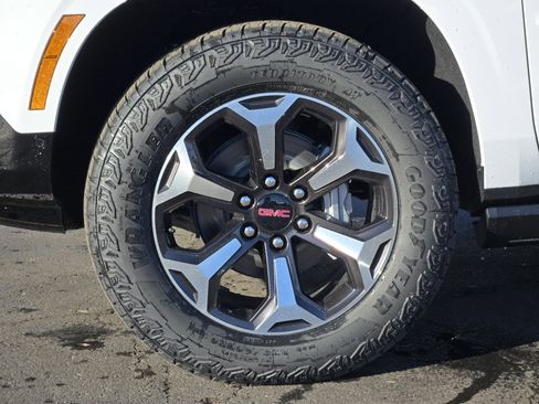 New 2026 GMC Yukon XL AT4 Ultimate image 10