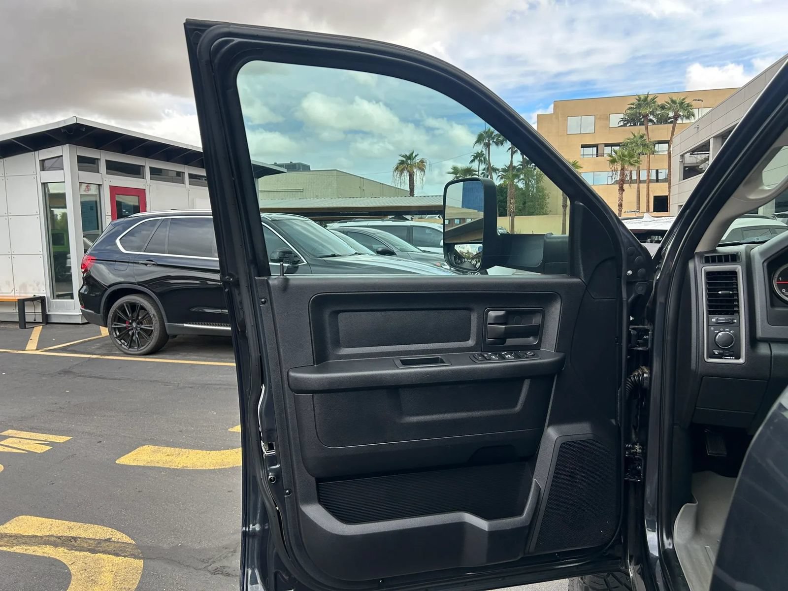 Used 2017 RAM 2500 Tradesman w/ Popular Equipment Group AWD/4WD image 9