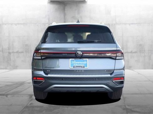 New 2025 Volkswagen Taos SE image 6