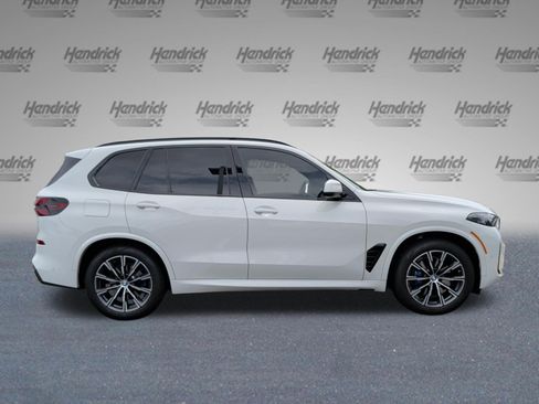 Certified 2025 BMW X5 xDrive40i w/ M Sport Package AWD/4WD image 6
