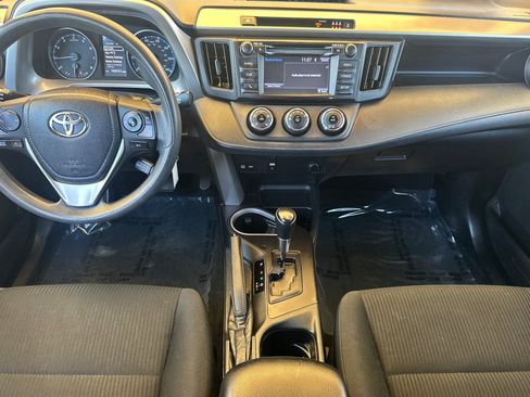 Used 2018 Toyota RAV4 LE w/ All Weather Liner Package FWD image 15