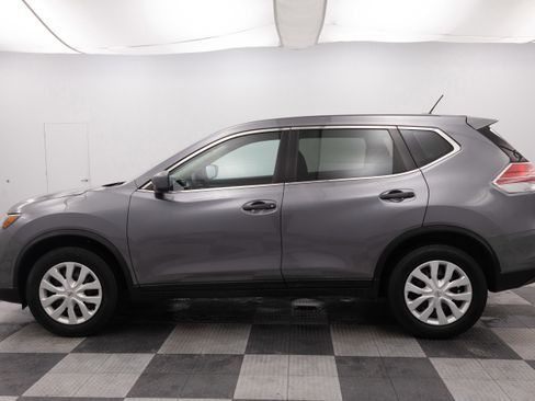 Used 2016 Nissan Rogue S image 6