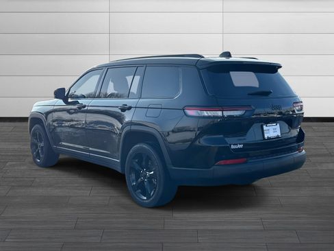 Used 2023 Jeep Grand Cherokee L Laredo AWD/4WD image 7