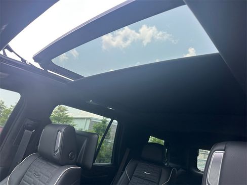 Used 2024 Cadillac Escalade Sport Platinum w/ LPO, Floor Liner Package image 21