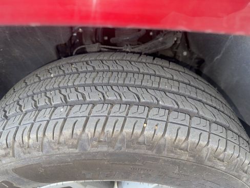 Used 2024 Chevrolet Colorado LT w/ LT Convenience Package II image 22