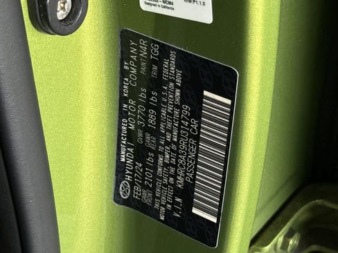 Used 2024 Hyundai Venue SEL FWD image 29
